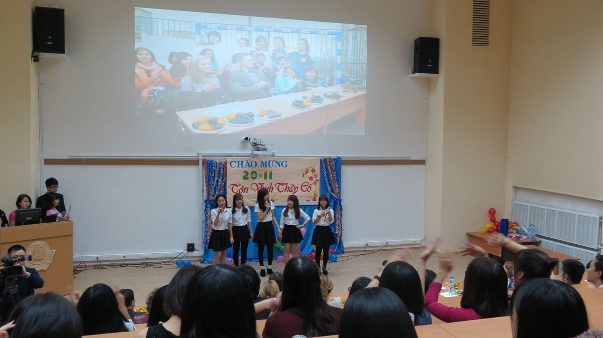 photo 20-11 Mot tiet muc van nghe cua cac sinh vien moi nhap truong_zpszyheeypx.jpg