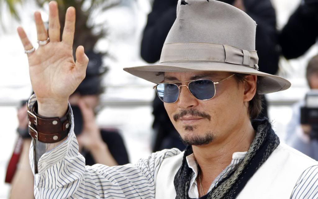  photo johnny_depp_sunglasses-wide_zps3e5b79e1.jpg